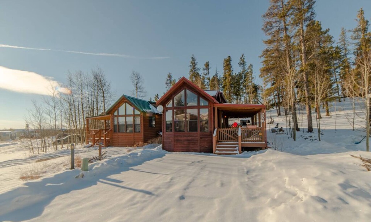 Fairplay Cabin | Gold Medal Trout Fishing at the Door - 2BR Cabin, 22mi to Breckenridge