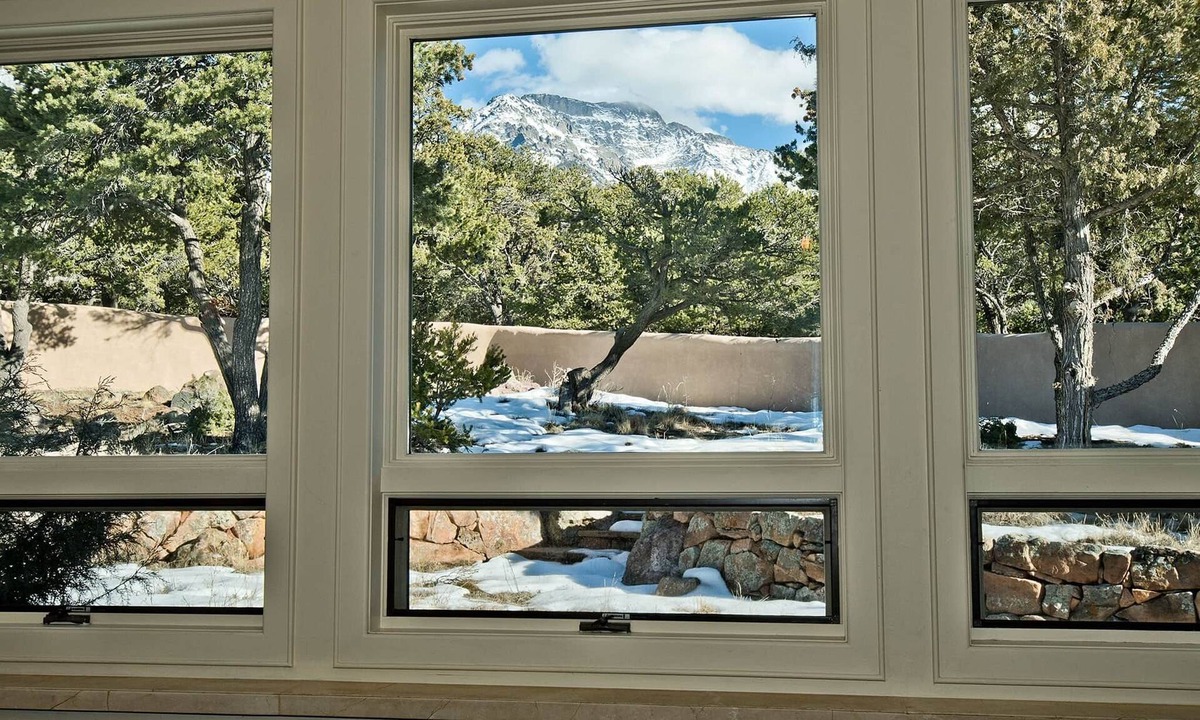 Baca Grande Bed & Breakfast | Goldmine Mountain and Sky Retreat