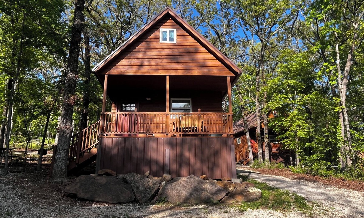 Winslow House | Grandma's cabin nestled in a little woodland village – playground, pond and more