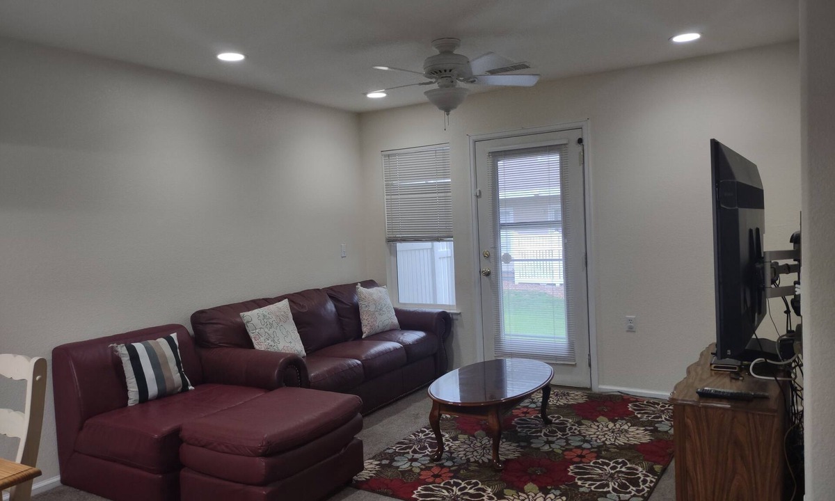 Green Valley Ranch Condo | Great 1 Bedroom 1 bath condo!