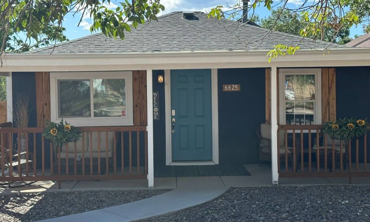 Berkley House | Great House in N. Denver with hot-tub