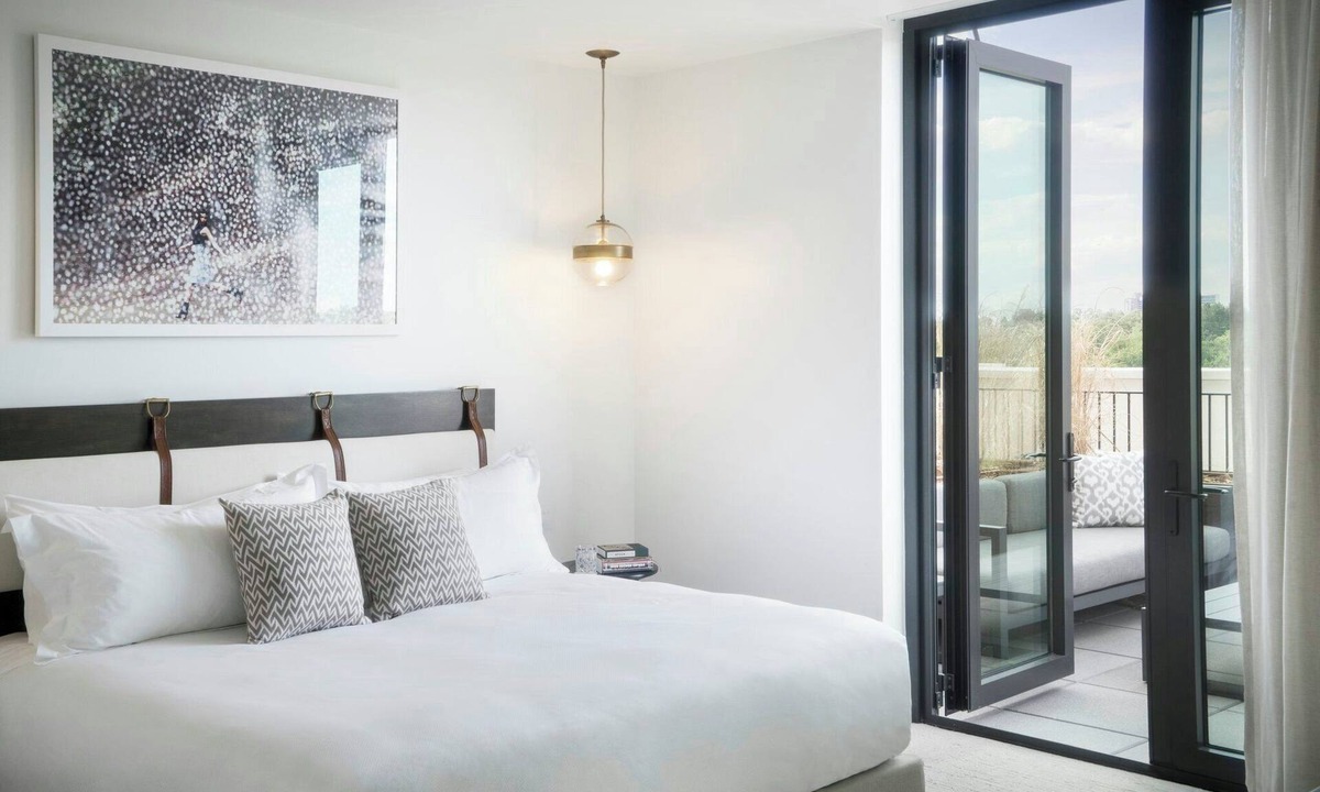 Cherry Creek Hotel | Halcyon, a hotel in Cherry Creek, Denver