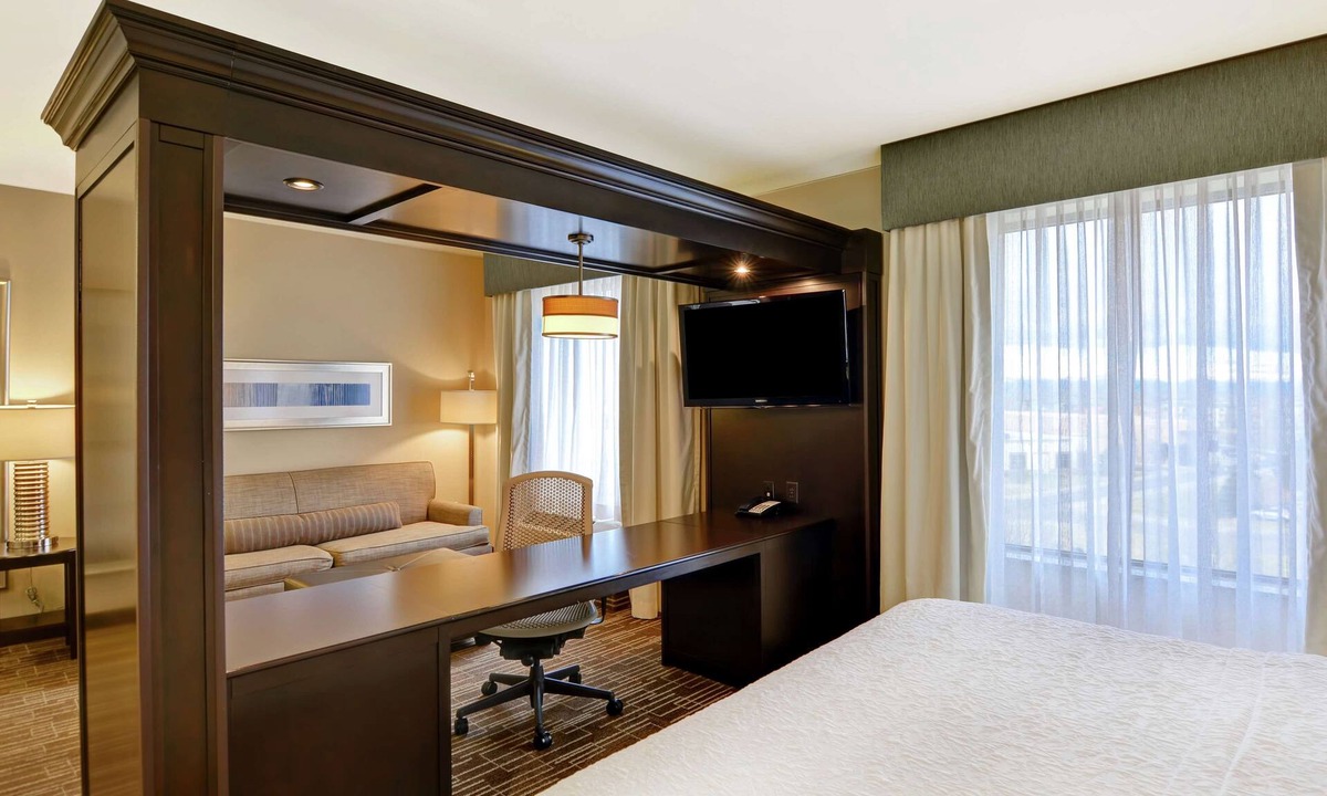 Gateway Hotel | Hampton Inn & Suites- Denver/Airport-Gateway Park