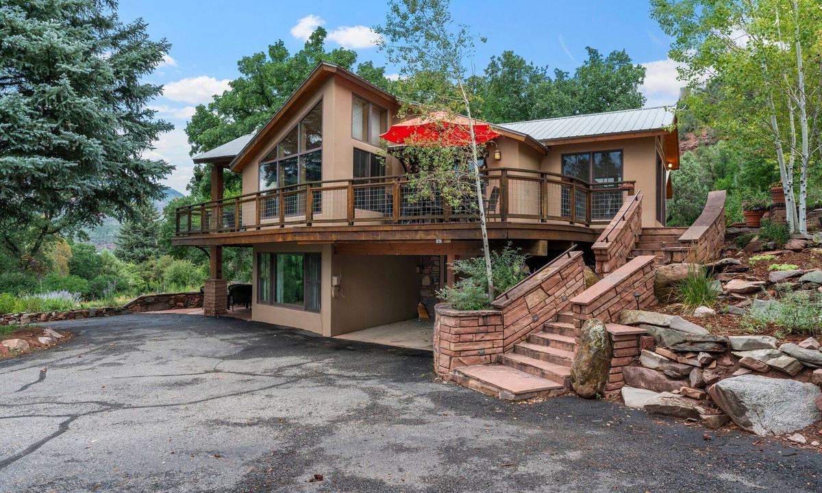 Durango House | Hot Tub, A/C, Close to Town, Summer Retreat!