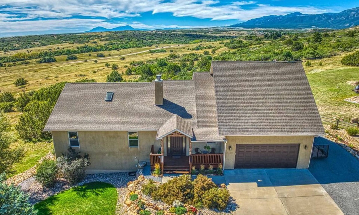 Colorado City House | Hot Tub Stunning Mountain Views Private Peaceful Hillside Haven