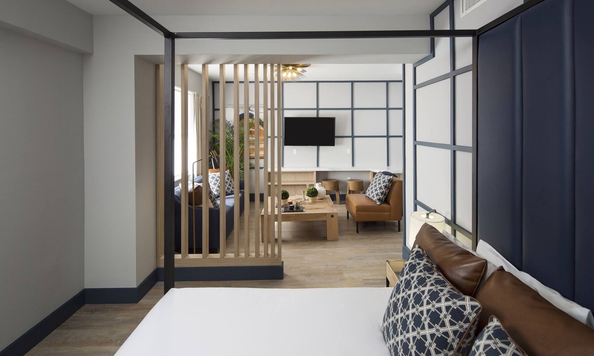 Mid Beach Hotel | Hotel Rendale Miami Beach