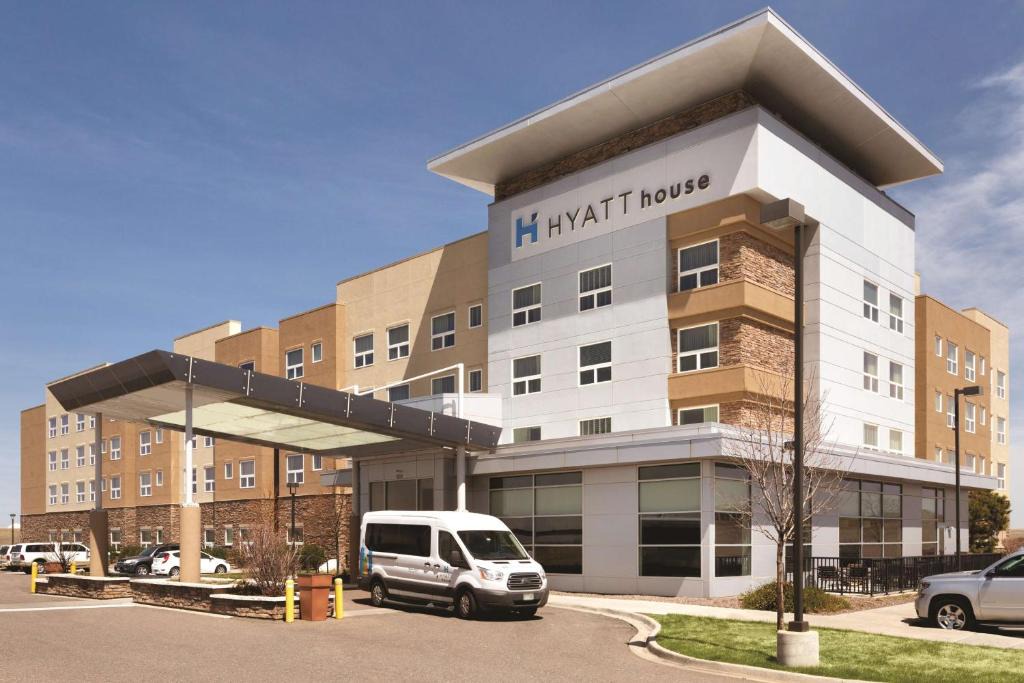 Dupont Hotel | Hyatt House Denver Airport