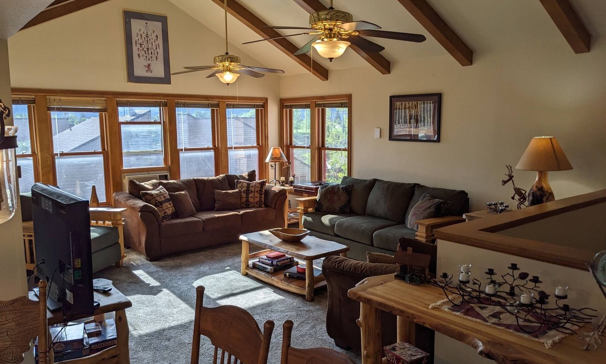 Durango Condo | Incredible MTN Views | In-Town | Pool | Hot Tub