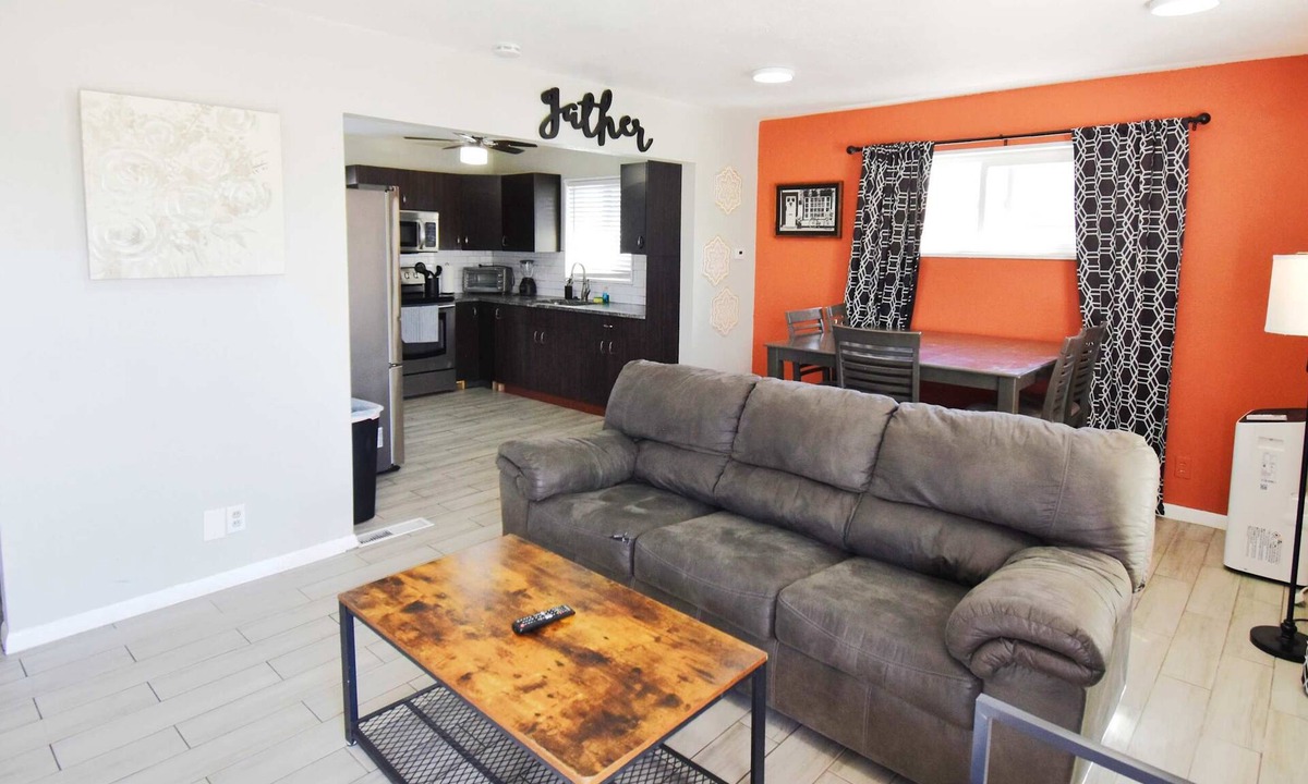 Twin Lakes House | Large family home near Hidden Lake
