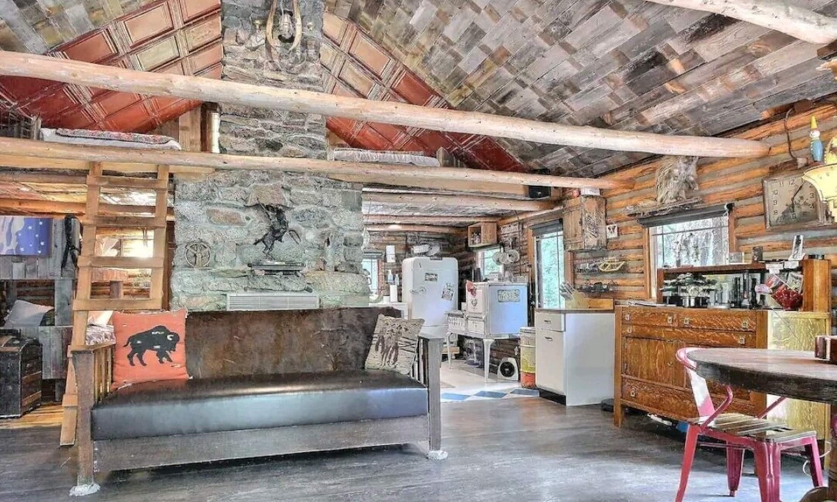Bailey Cabin | Log Cabin on the River Hot Tub, Stars, Ultimate Escape