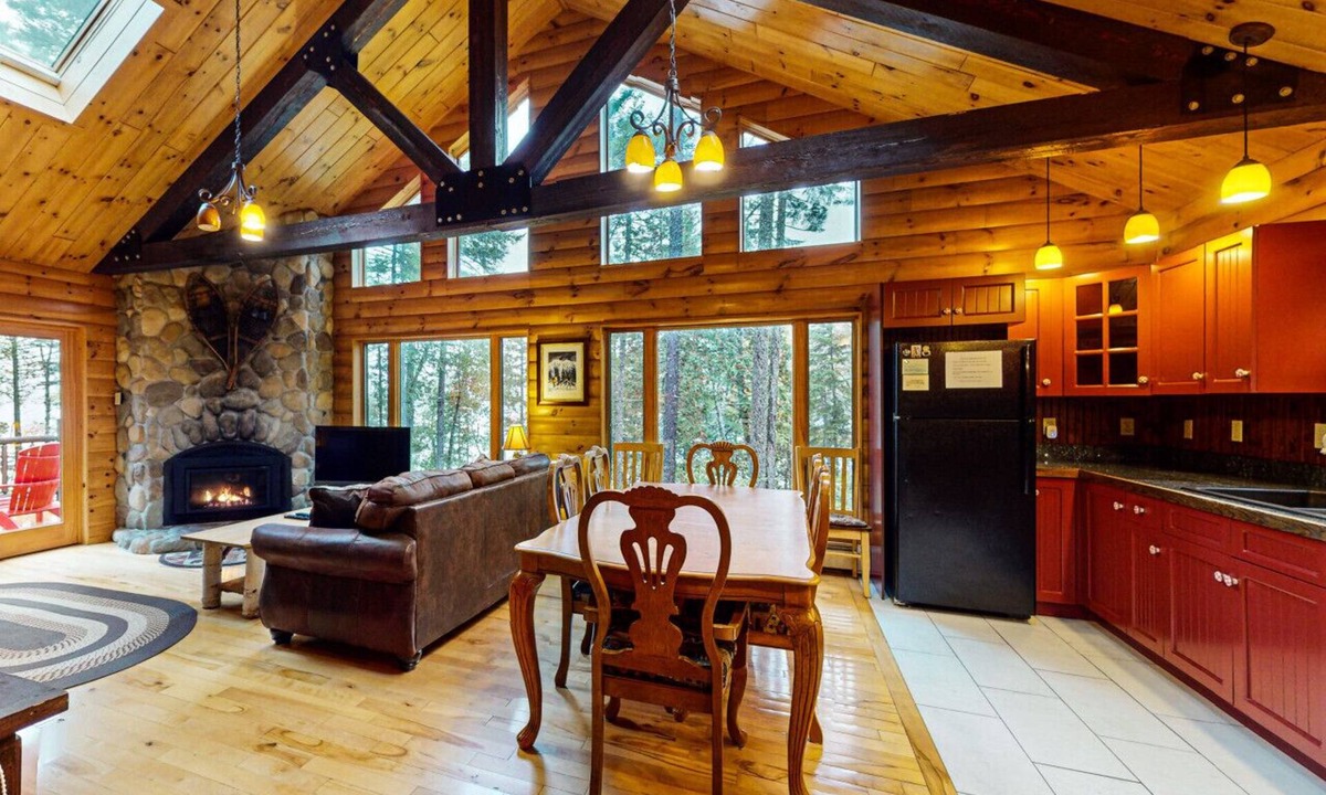 Greenville Cabin | Loon Lodge on Wilson Pond