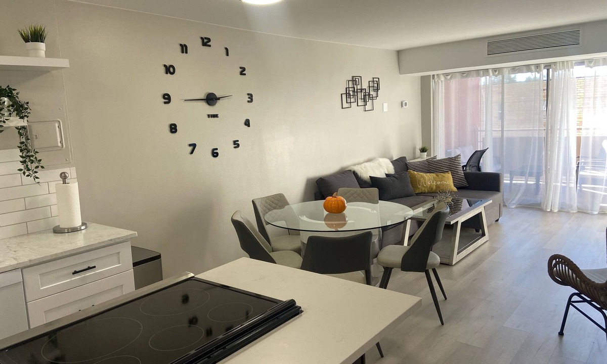 Hale Condo | Lovely 1-bedroom condo near shops & dining!