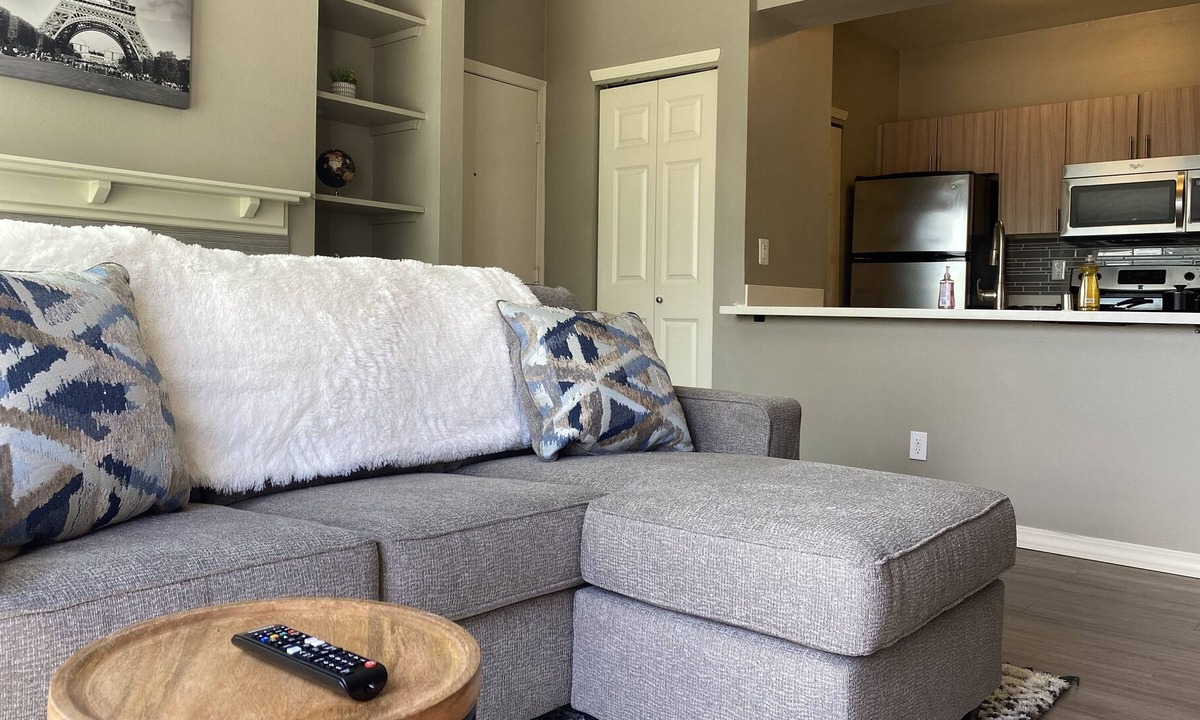 Belltown Apartment | Lovely Waterfront Home in the Heart of Seattle!
