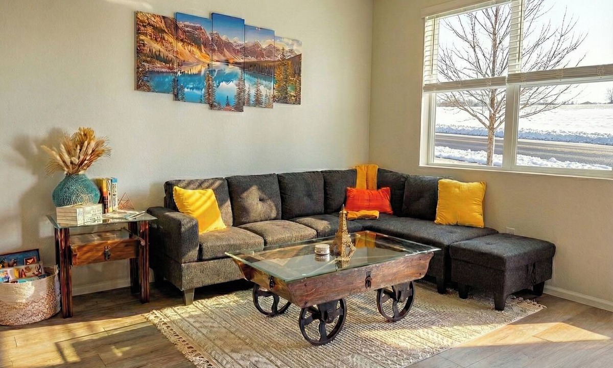 Aurora House | Luxe Max 8 Guests - Access I-70/E-470 - Anschutz Medical - Trails - Airport