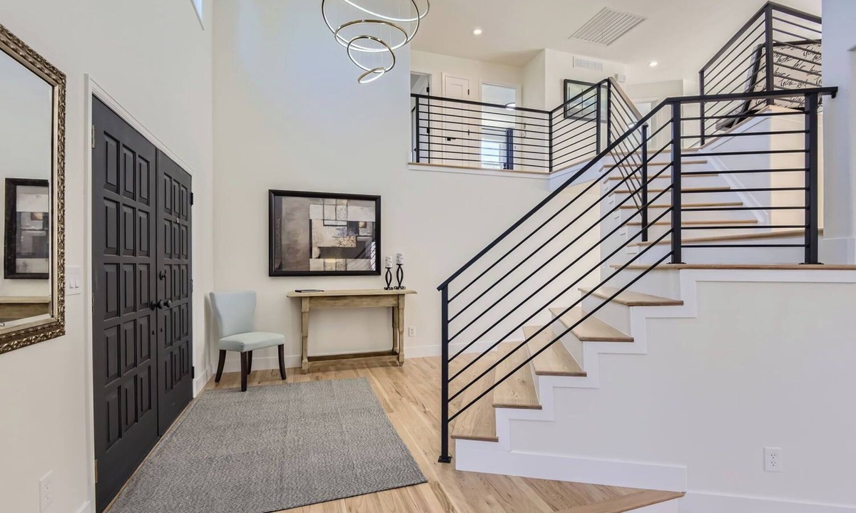 Highlands Ranch House | Luxury 5-bedroom House, Fully Furnished, several Outdoor Spaces & Private Office