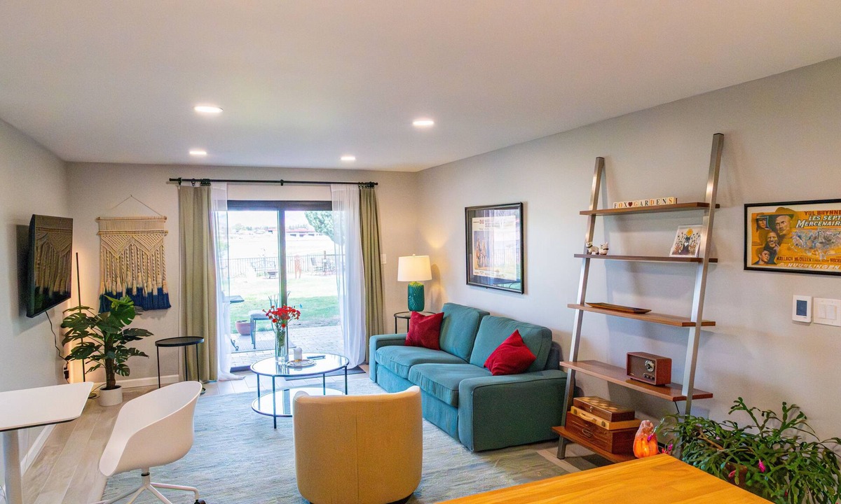 Lakewood House | Luxury King Suite: Private, Secure and Comfortable with Lake and Mountain Views