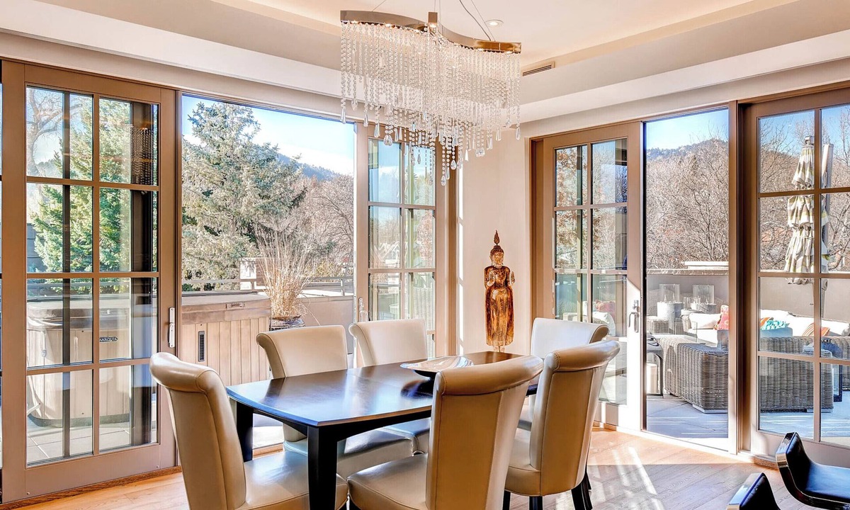 Lower Arapahoe Condo | Luxury Pearl St Penthouse-Walk to Sundance Film Festival
