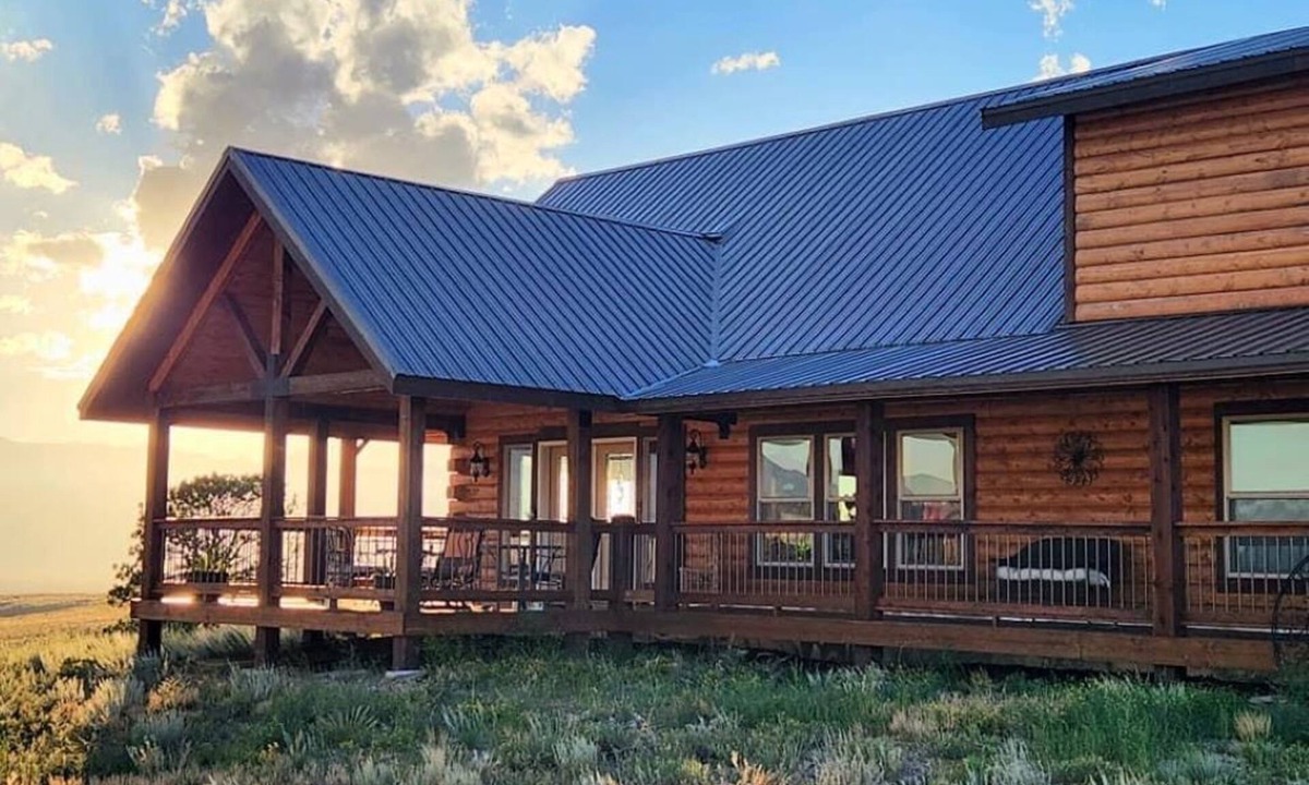 Westcliffe Cabin | Magnificent Cabin views of Sangre De Cristo Mountain Range & Wet Mountain Valley