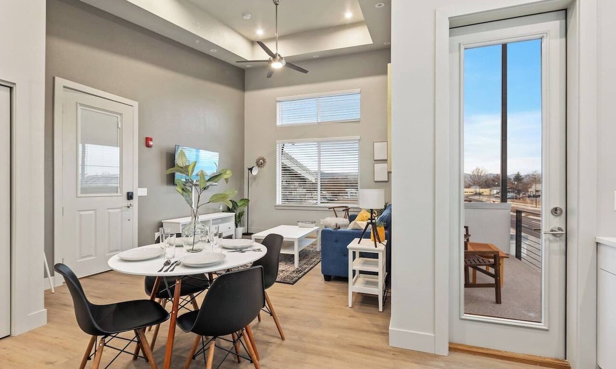 Old Town North Apartment | Modern Apartment + Balcony