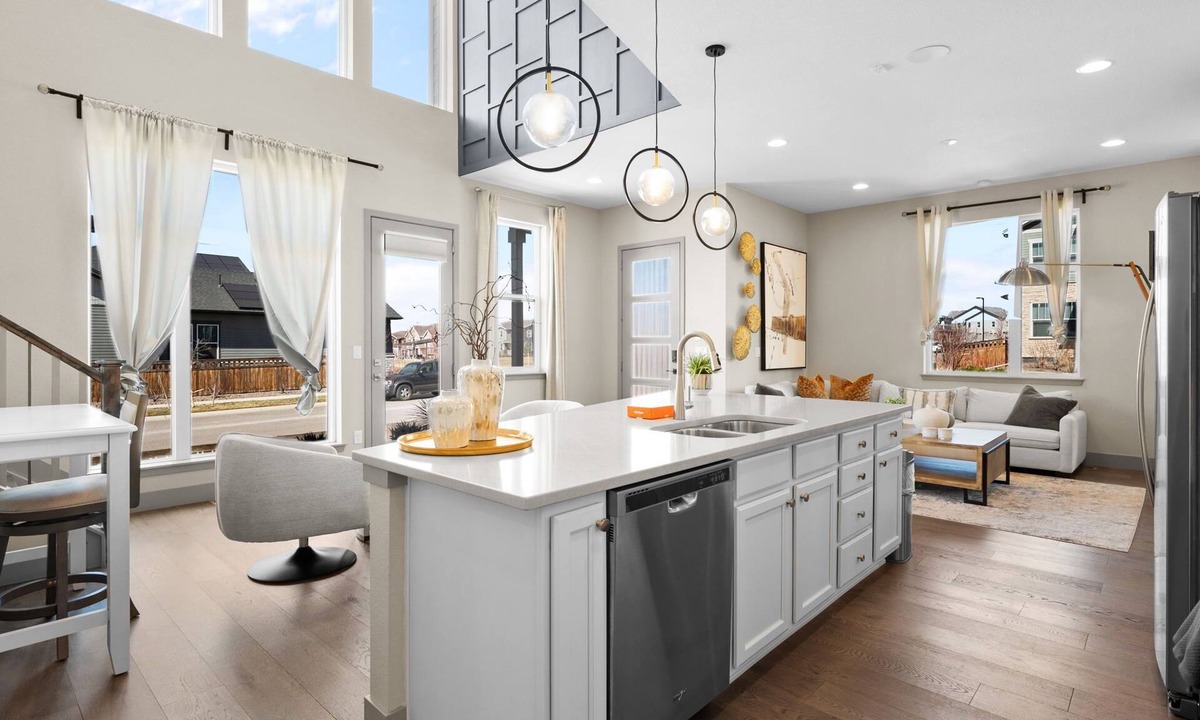 Aurora House | Modern Aurora Retreat | Near Airport & Gaylord | Mountain Views