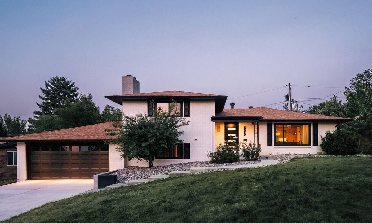Bel Aire House | Modern family retreat with hot tub, sauna and game room near Denver