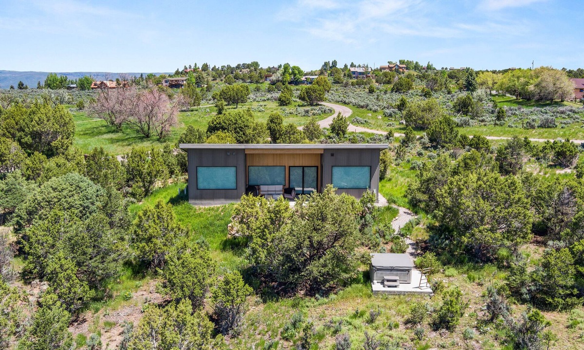 Missouri Heights House | Modern Sopris View Retreat with Hot Tub, Outdoor Fireplace & Deck Near Basalt