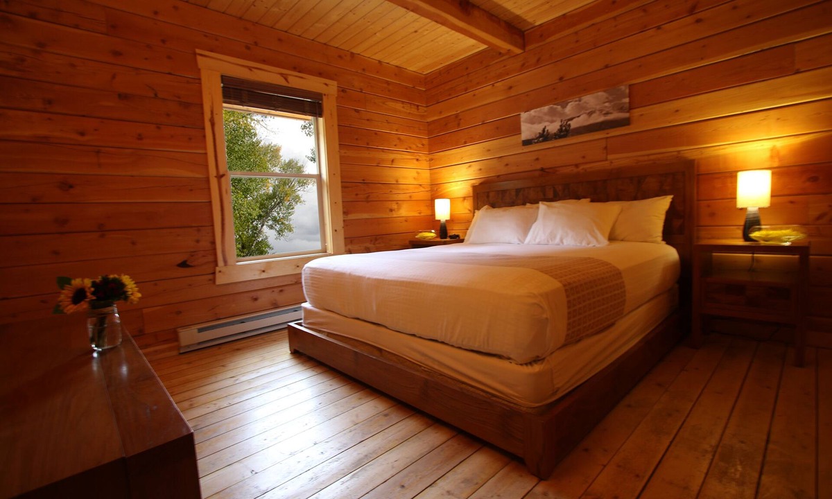 Nathrop Hotel | Mount Princeton Hot Springs Resort