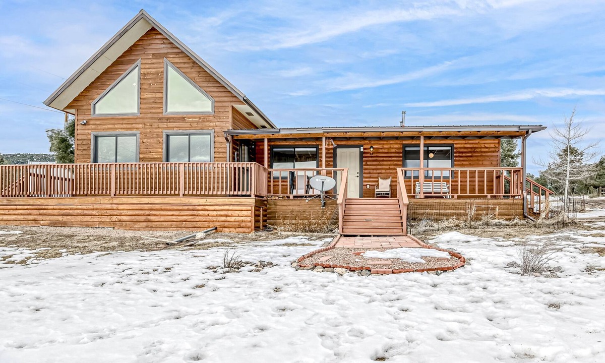 Alpine Village House | Mountain View Home w/Fantastic Setting, Fireplace, WiFi, W/D & Two Decks