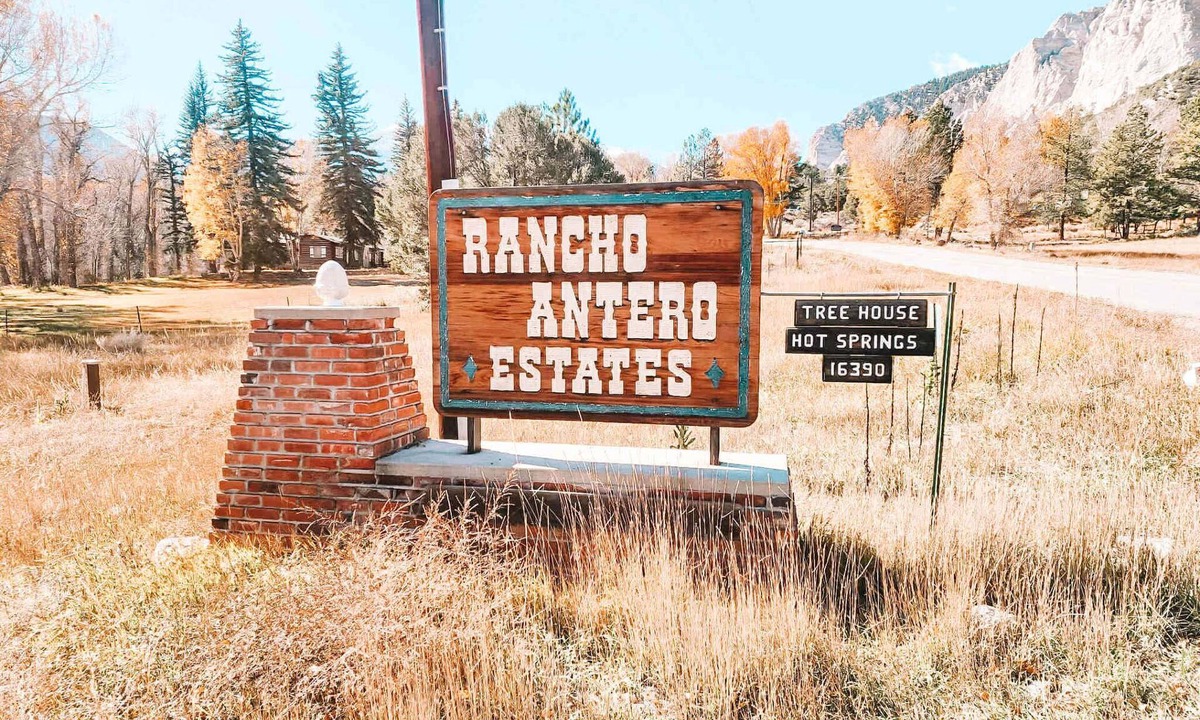 Nathrop Cabin | MTN Retreat Chalk Creek Mt Princeton Hot Springs