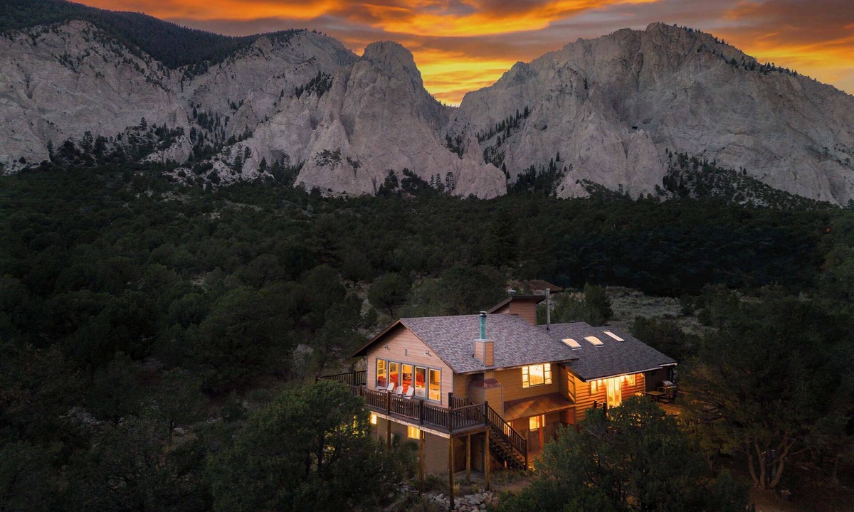 Nathrop House | Mtn Retreat - Close to Mt. Princeton Hot Springs