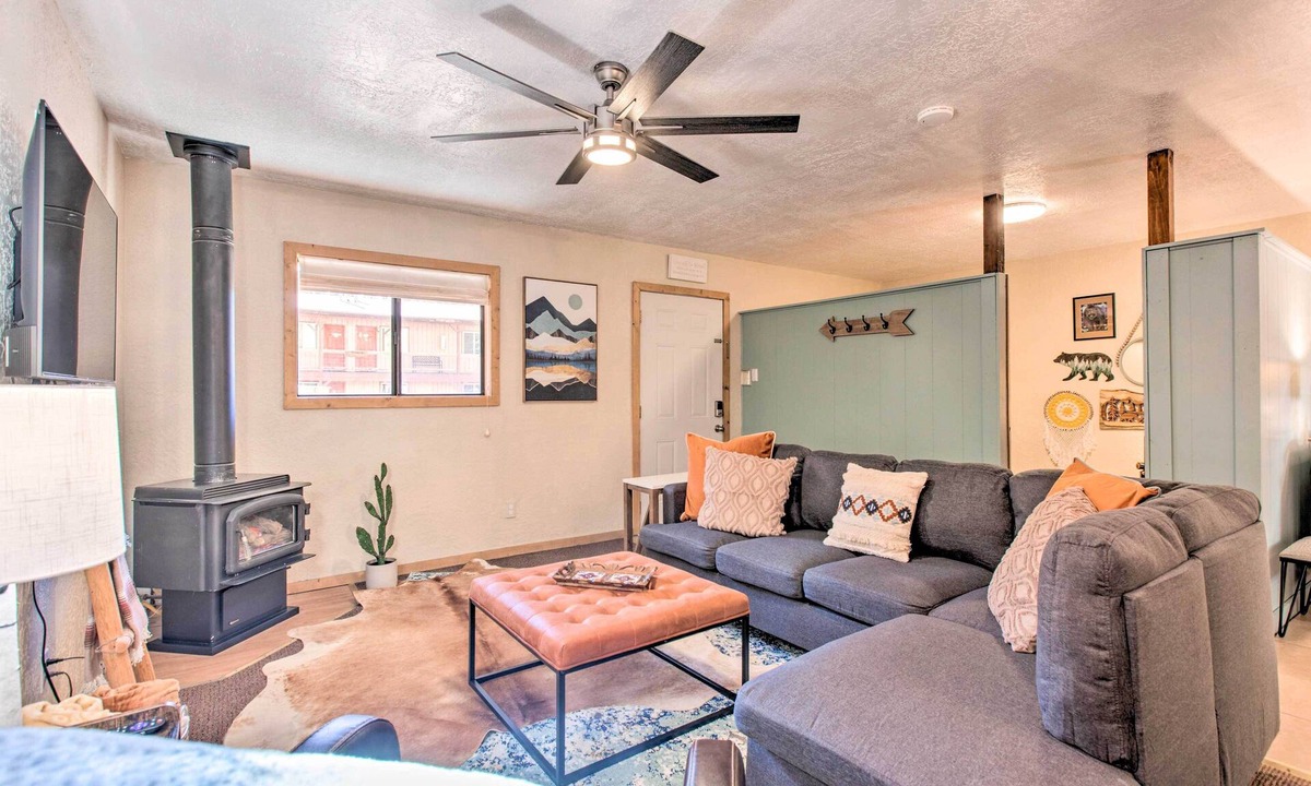 Red River House | Near Hiking & Main St! Mtn-View Red River Retreat