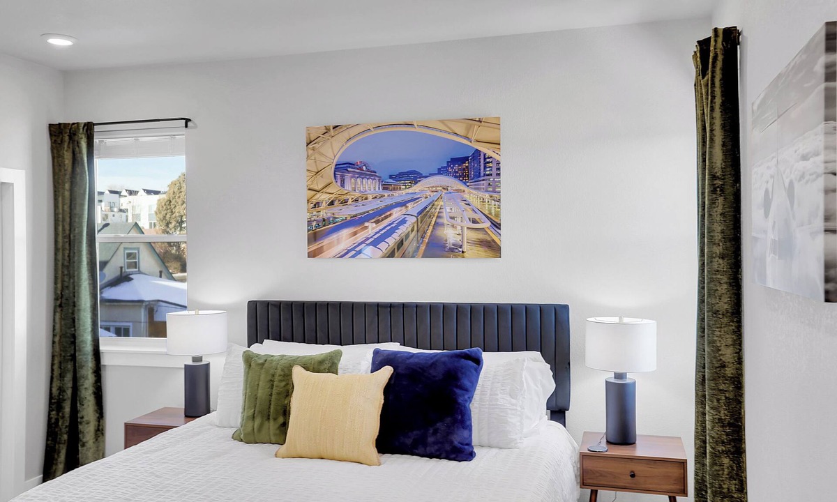 West Colfax Condo | NEW Urban Retreat - King Ensuite, Office, Private Parking