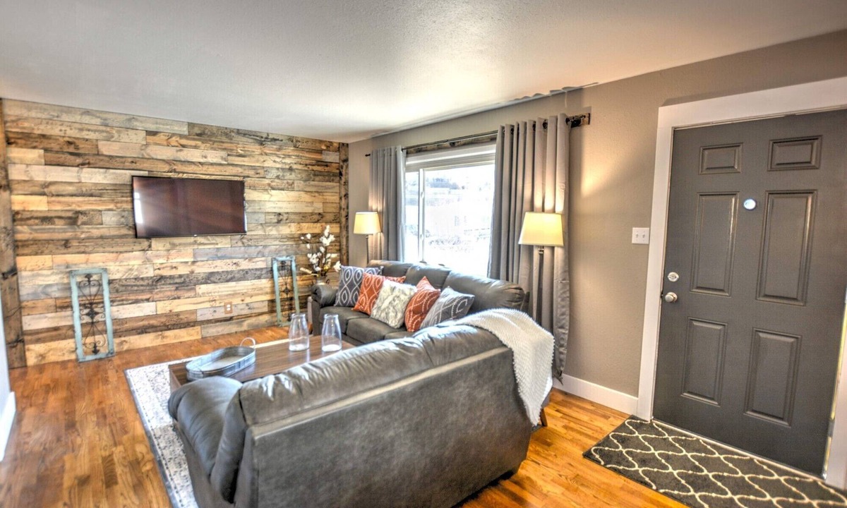 Colorado Springs House | Newly Renovated 3 Bed/1 Bath - Old Colorado City, Downtown, & Garden of the Gods