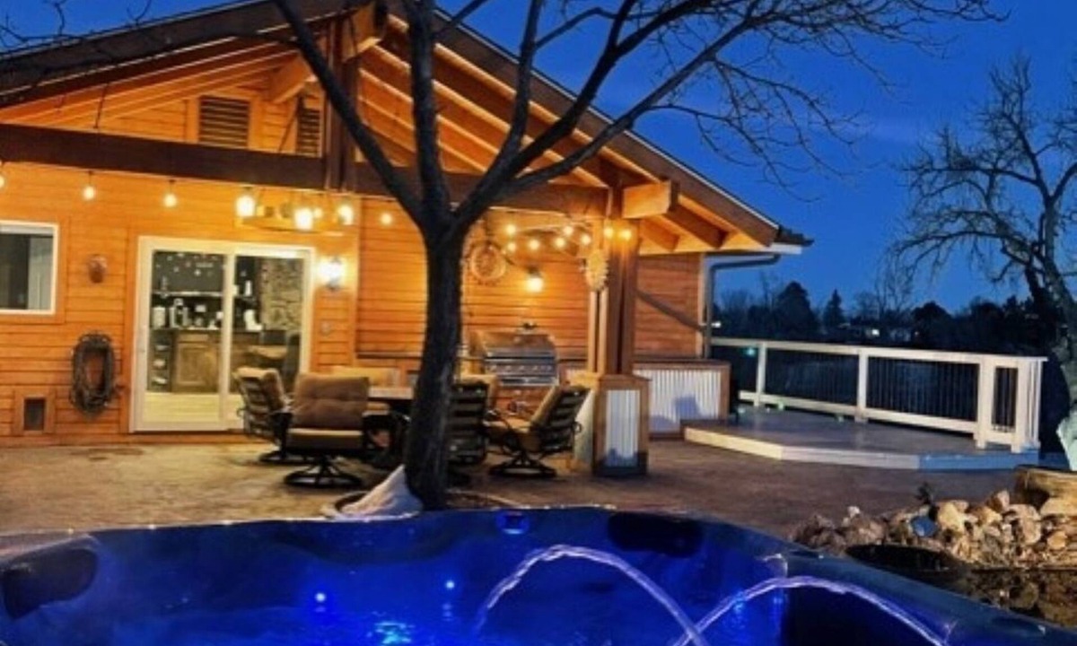 Colorado Springs House | No Cleaning Fee! Luxury Broadmoor Home w/Hot Tub & Fire Pit