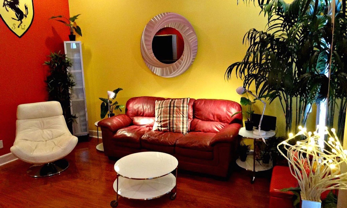 Uptown - Upper Duval Condo | OLD TOWN STEPS TO DUVAL! '"LA DOLCE VITA" SLEEPS 2-4, 3 BLOCKS TO SOUTHERNMOST
