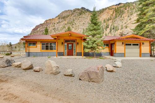 Ouray House | On-Site River Access: Mtn-View Ouray Oasis!