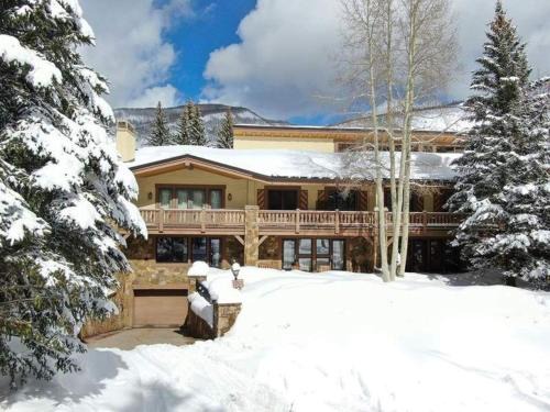 Vail Apartment | Penthouse with Panoramic Views of Vail Mountain and the Gore Range