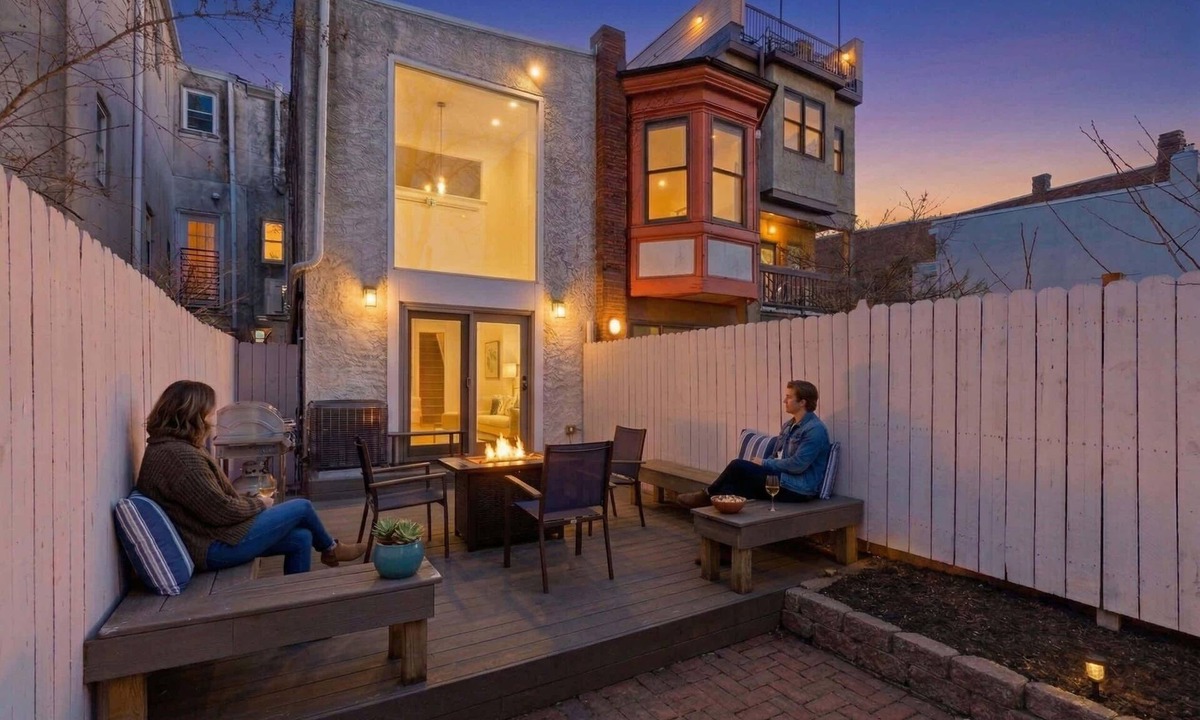 Southwest Center City House | Philly 3BR Family Hub w/Yard & Games