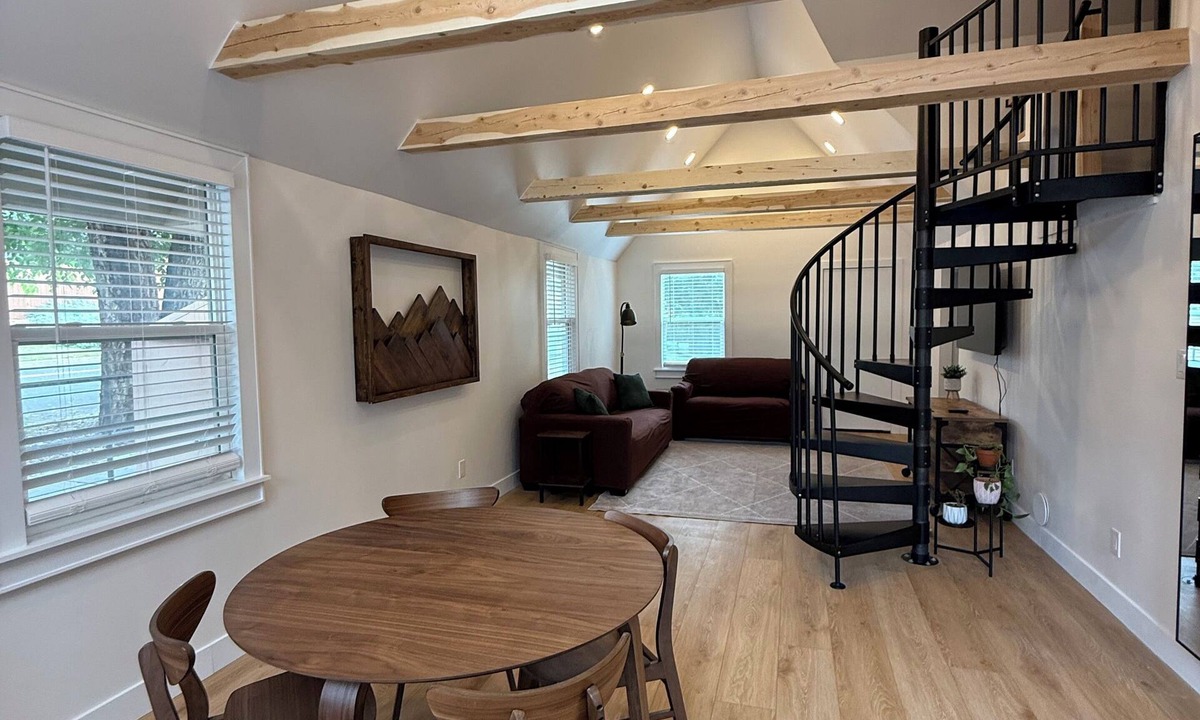 West Colorado Springs House | Pikes Peak View Loft - Walk to GOG, Old Colorado City