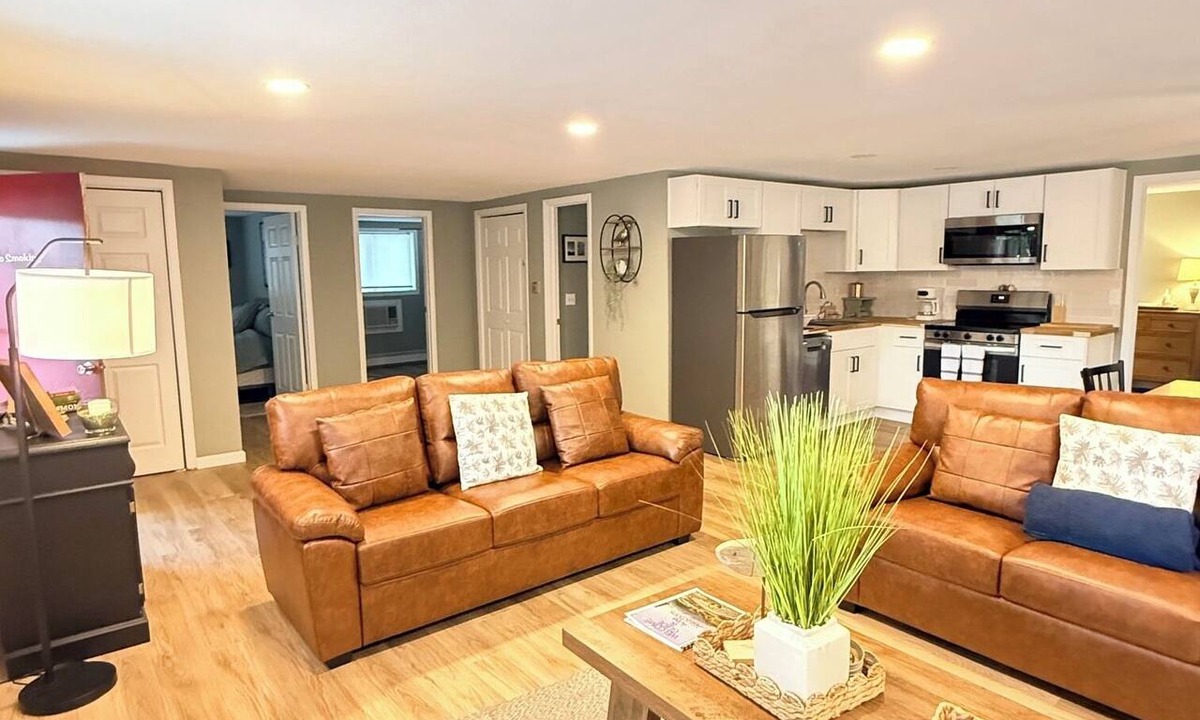 Howard Cabin | Pleasant Valley RV