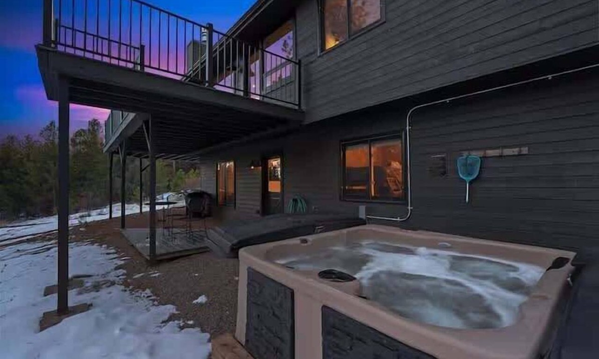 Pine House | Private 60-Acre Mountain Retreat | Hot Tub & Views