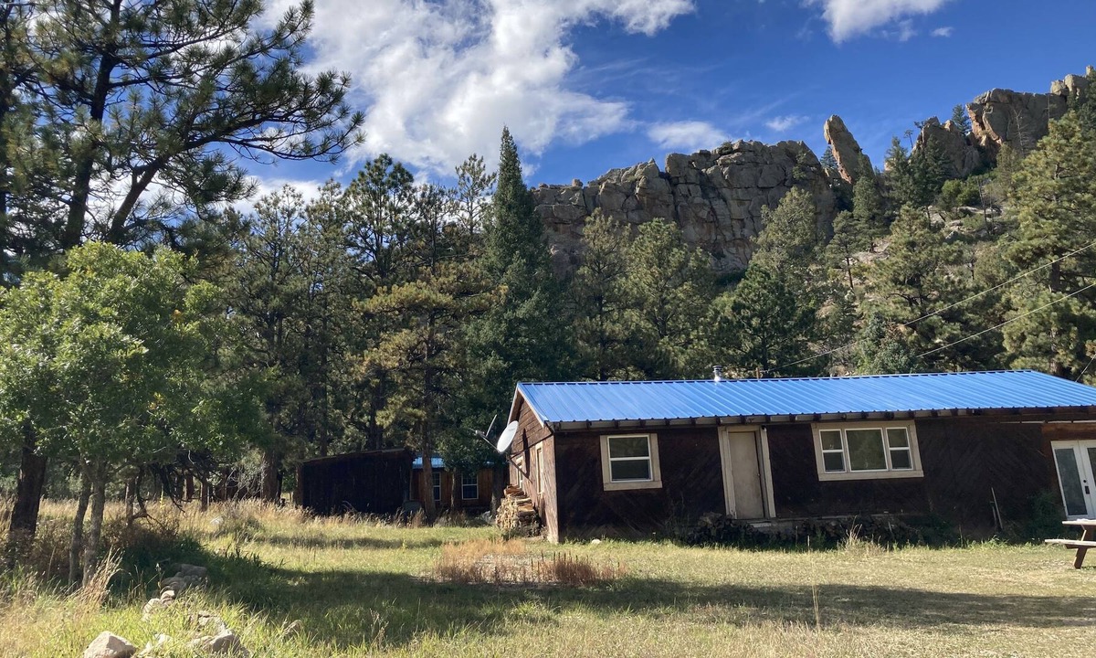 Weston Cabin | Private Colorado Mountain Cabin 7959 ft elevation - Historical Stonewall Village