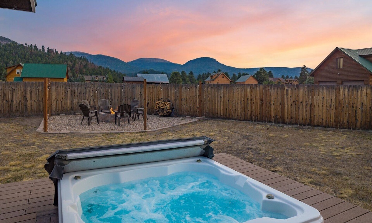 South Fork House | Private Hot Tub | Mountain Retreat | ATV's | Close to Wolf Creek Ski Area