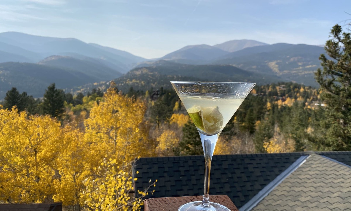 Bailey Cabin | Private Mountaintop Cabin High in the Majestic Blue Sky