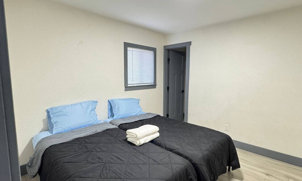 Barnum West House | Private Rooms near Downtown Denver & Sloan’s Lake - Room #2