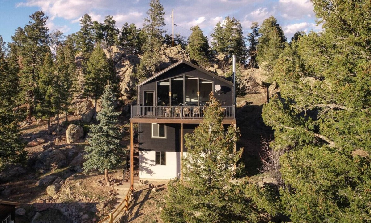 Doubleheader House | Red Rocks Gather - Hot tub, sauna, cinema & views