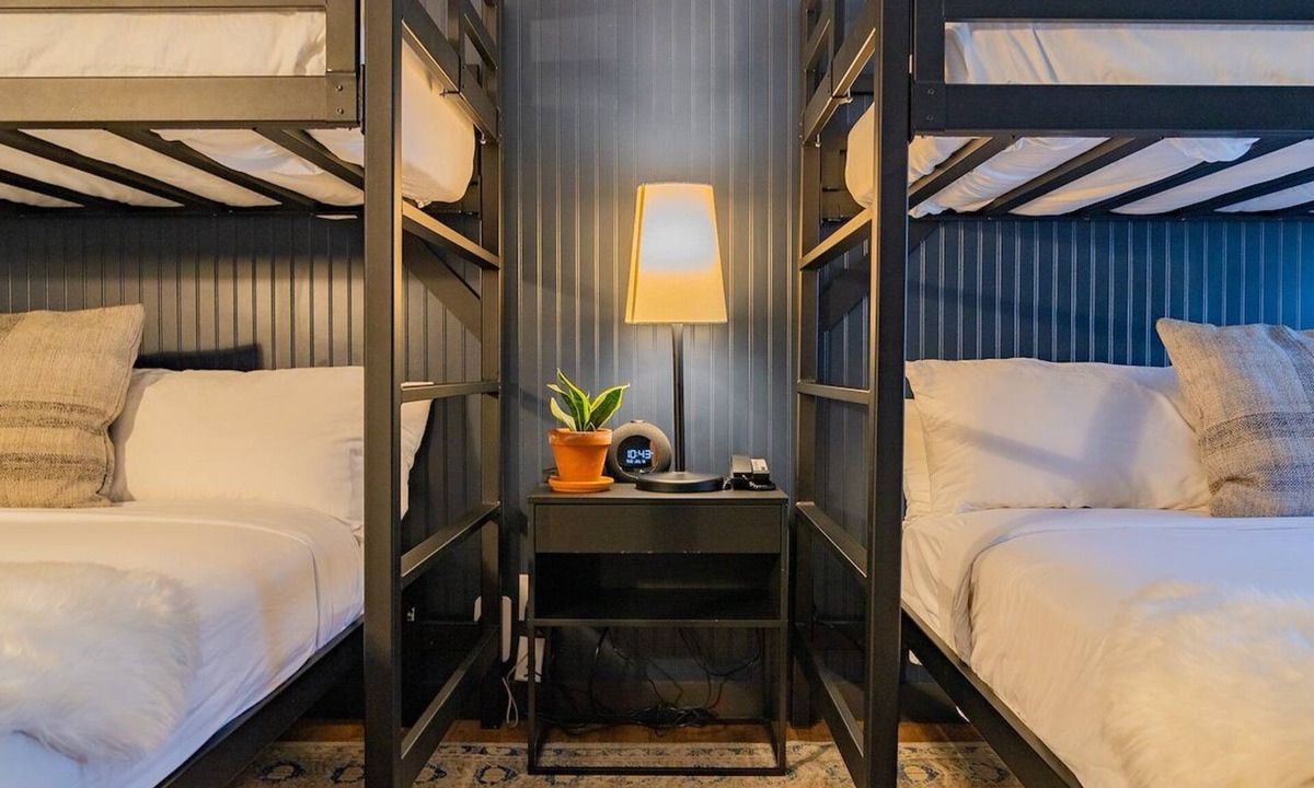 Winter Park Hotel | Relaxing Mountain Retreat Ideal for Couple Stay | Skiing or Hike Nearby