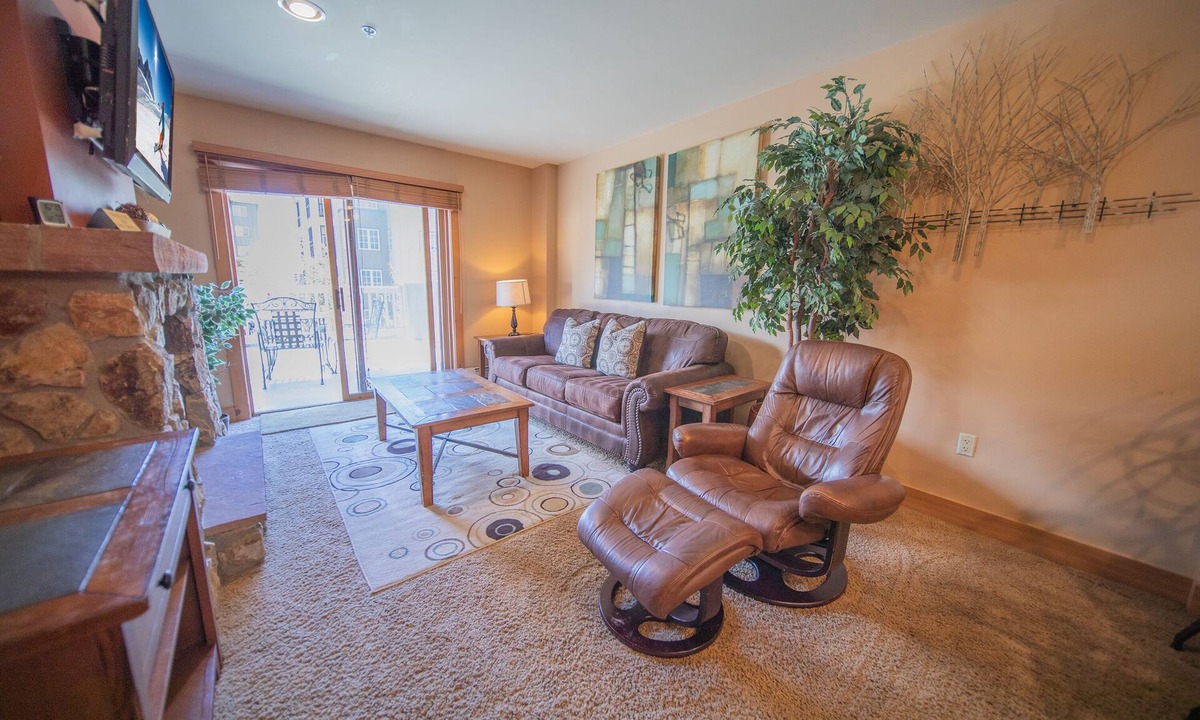 River Run Condo | River Run Summer Fun | Pool & Mini Golf