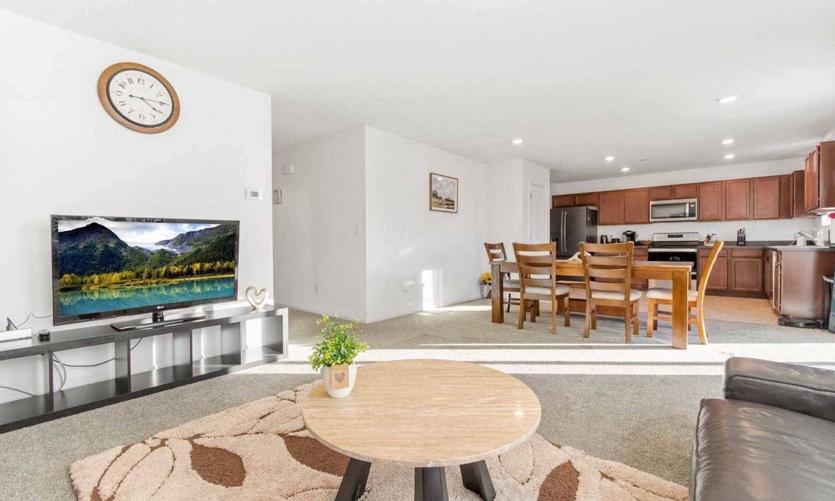 Aurora House | Rocky Mountain Retreat Oasis on Orleans St