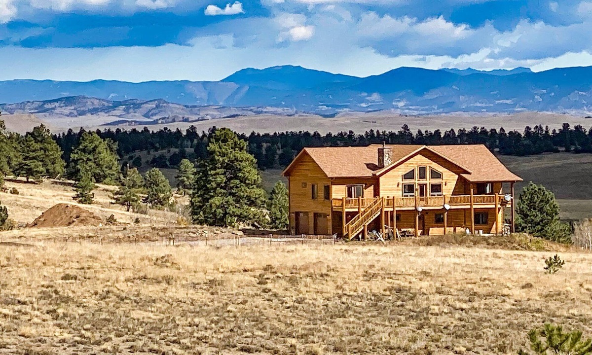 Hartsel Cabin | Seasonal Creek on 8 Wooded Acres - 5BR, Mtn Views, Wildlife, Big-Group Retreat